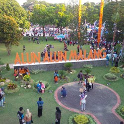 alun-alun-kota-malang